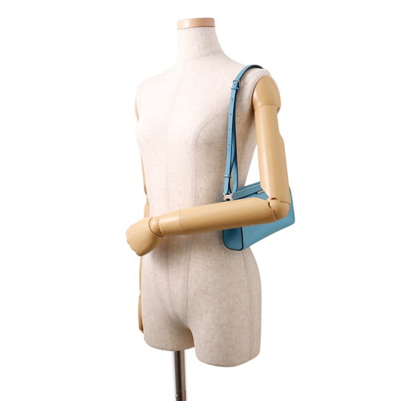 Hermes Hermès Click H 21 Shoulder Bag in Blue Jean/Evergrain with D Stamp - Picture 4 of 15